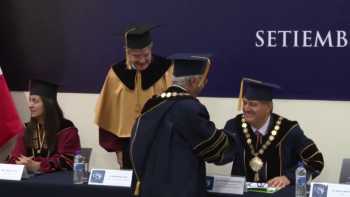 Ceremonia de Distinción Doctor Honoris Causa Al Sr. Guillermo Lasso